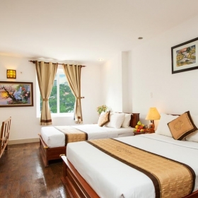 Golf Hotel Quận 7