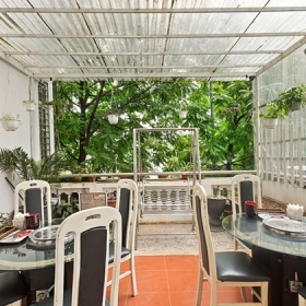 Gà tươi Mạnh Hoạch