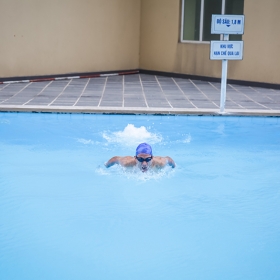 Bể bơi cao cấp ngoài trời The Light