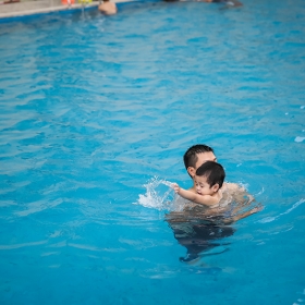 Bể bơi Sông Nhuệ Sails Tower