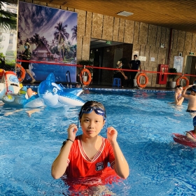 Massage Tropical Pool