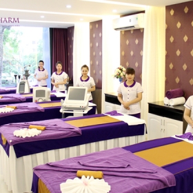 Thẩm mỹ viện VietCharm