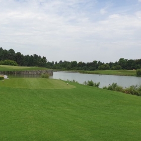 Van Tri Golf Club