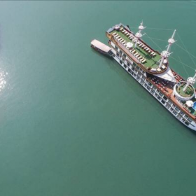 Du thuyền Dragon Legend