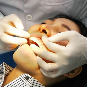 Nha khoa Việt Hàn 4