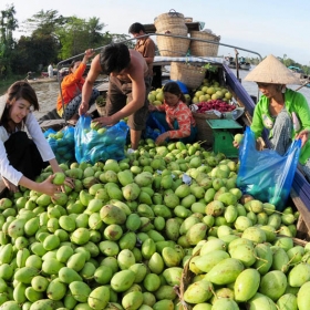 Du lịch Quốc tế Hoàng gia 