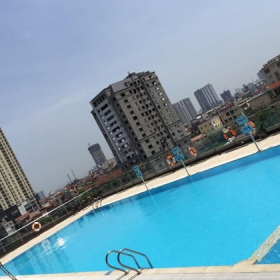 Bể bơi Xuân Mai Tower