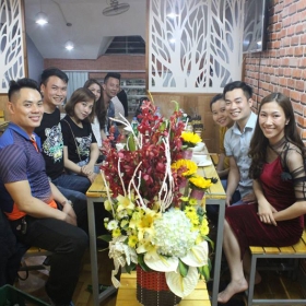 Nhà hàng hải sản Đông Hải