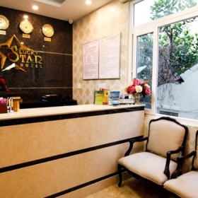 Khách Sạn Lucky Tiêu Chuẩn 3 Sao