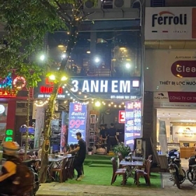 Lẩu nướng 3 Anh Em