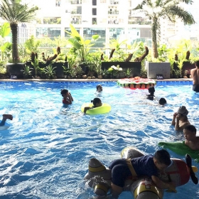 Massage Tropical Pool