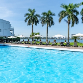 BỂ BƠI KHÁCH SẠN THẮNG LỢI 