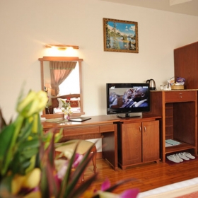 Khách sạn Hoàng Yến I Bình Dương