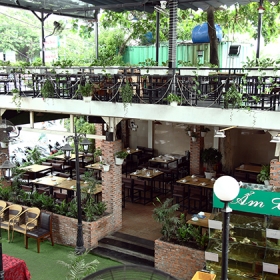 Nhà hàng Những Chàng Trai