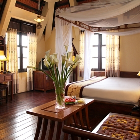 Khách sạn Saphir Đà Lạt 