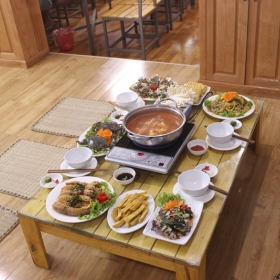 Nhà hàng hải sản Đông Hải