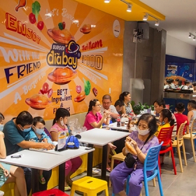 Bready Bánh Mì Tươi - Burger Đĩa Bay