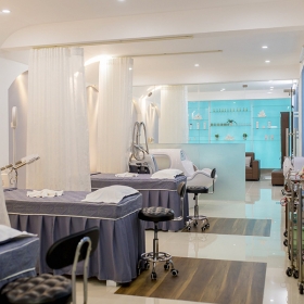 Deminus - Spa, Nails - Yoga