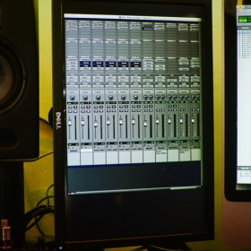 Phòng thu âm Crazy Boy 