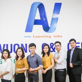 Alex Vuong English Center