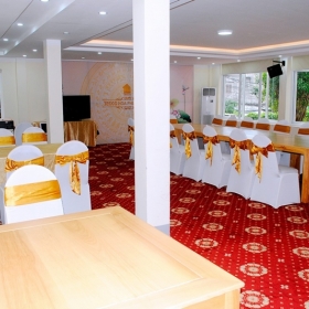 Khách sạn Tecco Hoa Phượng Đỏ 