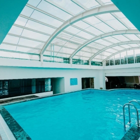 Khách sạn Dragon Legend