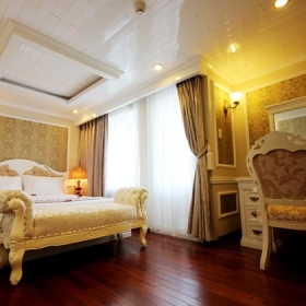 Signature Ha Long Cruise