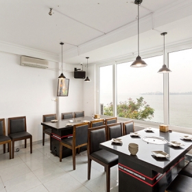 Nhà hàng Seas Conner