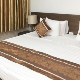 Khách sạn Homey 3 sao 