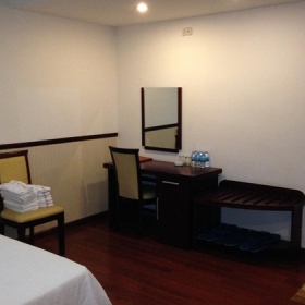 Khách sạn Viet Grand King Town Nha Trang 3 sao