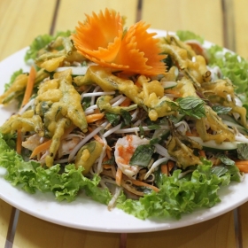 Nhà hàng hải sản Đông Hải