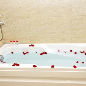 Galliot Hotel 4 sao Nha Trang