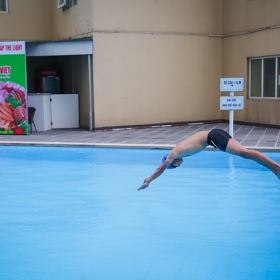 Bể bơi cao cấp ngoài trời The Light