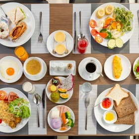 SUNLIT SEA HOTEL & APARTMENT