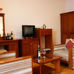 Khách sạn Hoàng Yến II Bình Dương