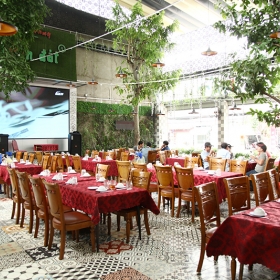 Nhà Hàng Hòn Đất