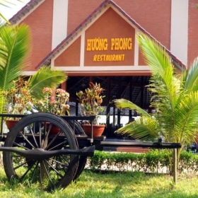 Hương Phong Hồ Cốc Beach Resort 