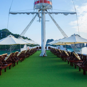 Du thuyền Dragon Legend