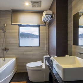 Khách sạn Meriton Nha Trang