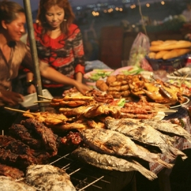 Phượng Hoàng Tours