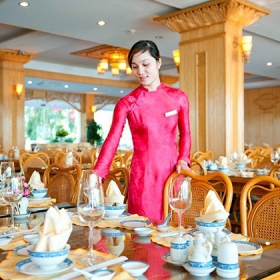 Khách sạn Hương Giang Huế