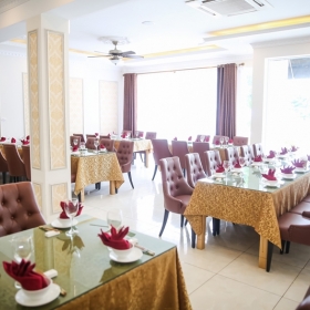 Nhà hàng Cá lăng Nhất Vương