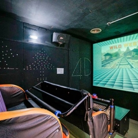 Phòng chiếu phim 4D World Rider