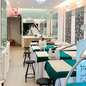 Thẩm mỹ Hoàng Thái