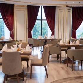 Nhà hàng Majesty - Dolce Hanoi Golden Lake Hotel 5