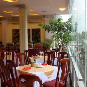 Nha Trang Beach Hotel 3 sao 