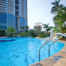 Garden Pool Landmark 72 