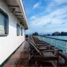 Du thuyền Emerald 4 sao