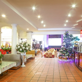 Nhà hàng Vạn Tuế 