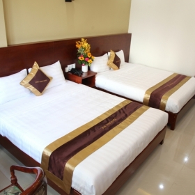 Khách sạn Ánh Vinh